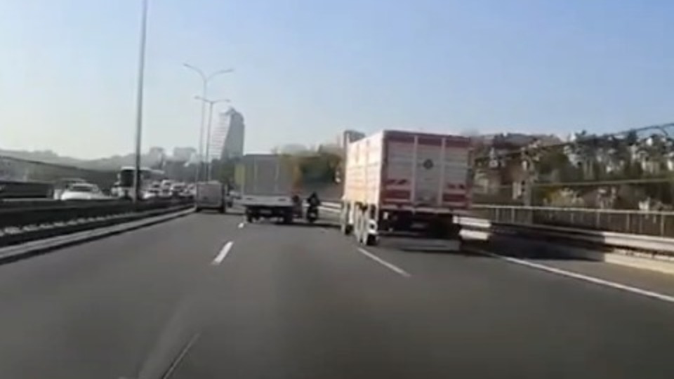 Otoyolda dehşeti yaşatan maganda yakalandı!