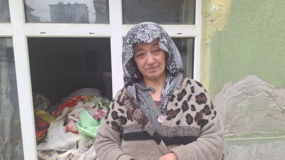 Kokan evden 3 ton çöp ve 20 bin lira çıktı