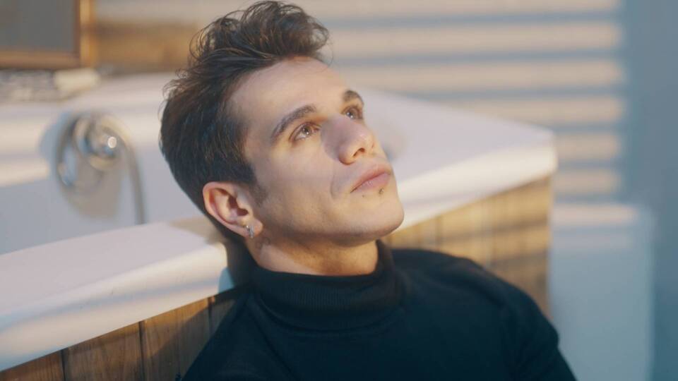 Anıl Emre Daldal'dan 'Sustum'