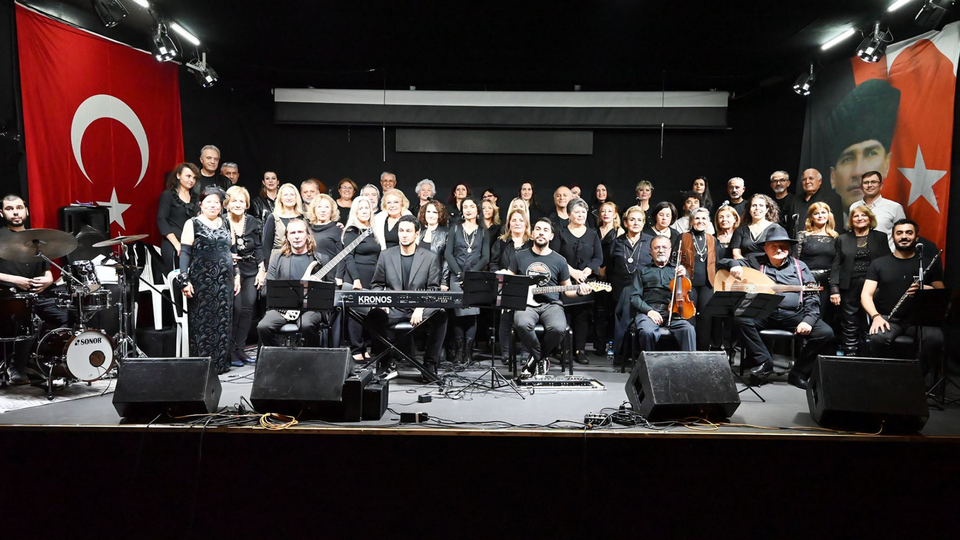 Barış Manço şarkılarıyla anıldı