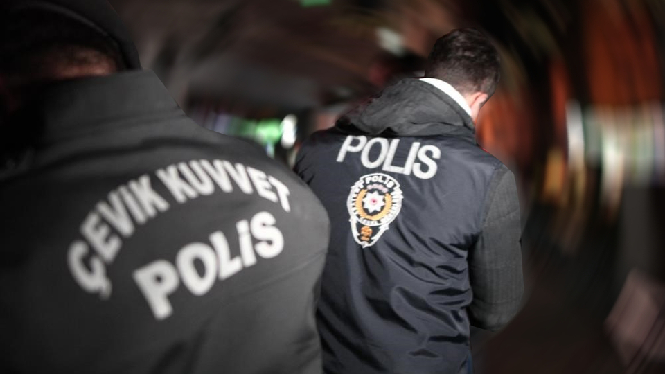 Turistleri darp edip yağmalayan çeteye operasyon!