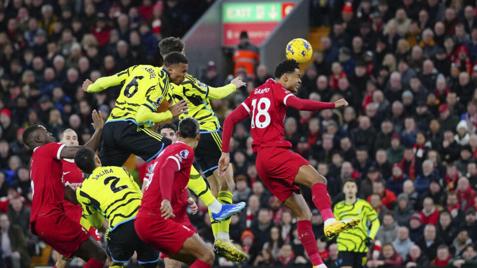 Arsenal kaçtı, Liverpool yakaladı!