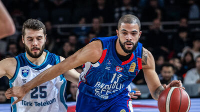 Anadolu Efes, Başkent'te kazandı