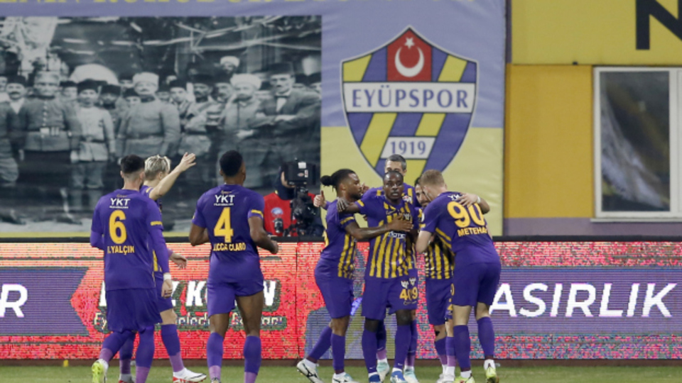 Eyüpspor 3 puanı 3 golle aldı