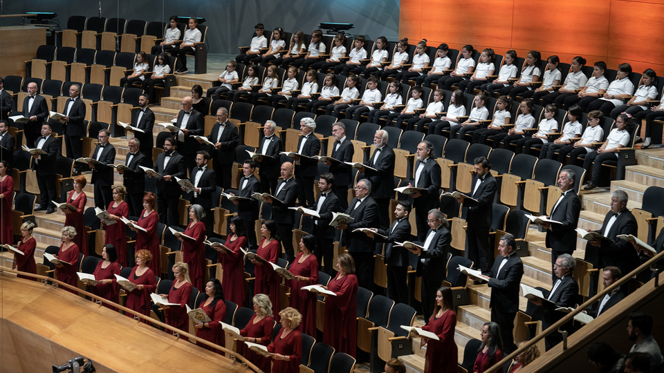 Devlet Çoksesli Korosu'ndan yılbaşı konseri