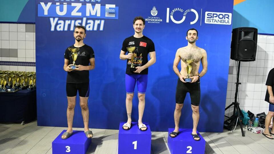 Spor İstanbul Yüzme Yarışları'nda meydan okudular!