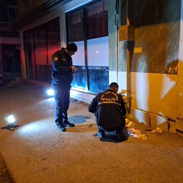 Samsun'da bıçaklanan baba yaralandı, oğlu öldü