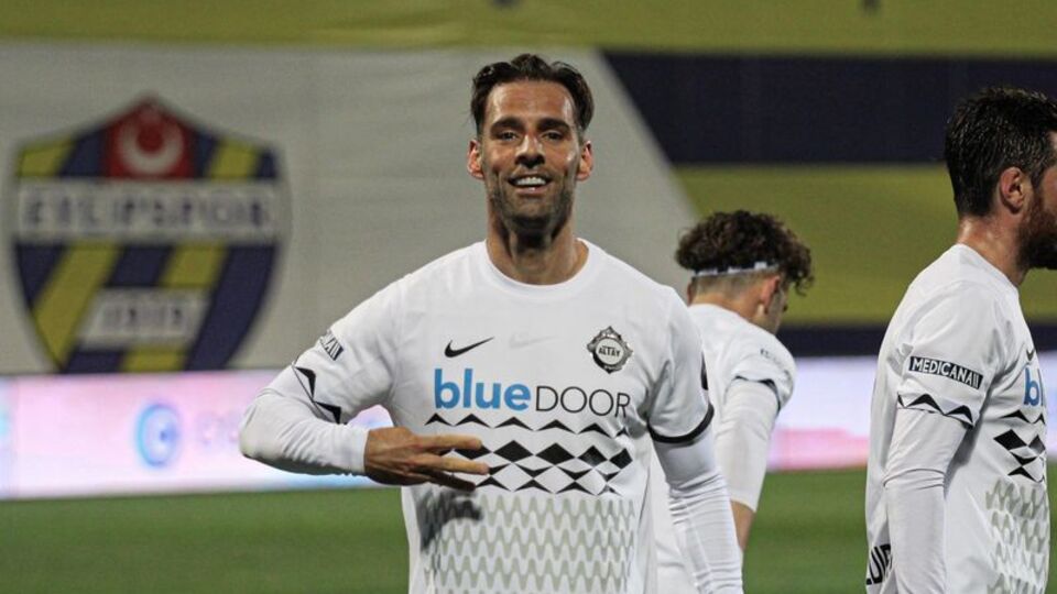 Paixao'dan Altay'a ikinci veda