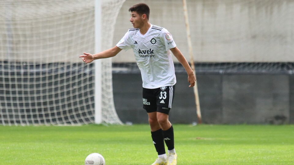 Efe Sarıkaya, Süper Lig yolunda!