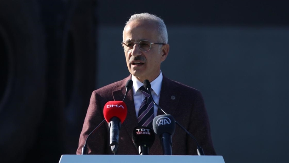 "Gemi sanayimiz, ülke ekonomisine büyük katkı sağlamaktadır"