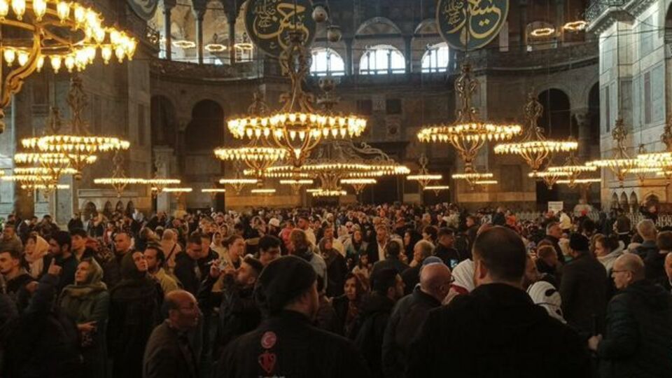 Yılın son gününde Ayasofya'ya ziyaretçi akını