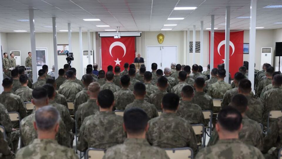 Cumhurbaşkanı Erdoğan, Mehmetçik'in yeni yılını kutladı