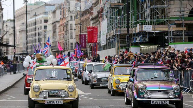 Londra'da geleneksel Yeni Yıl Geçit Töreni