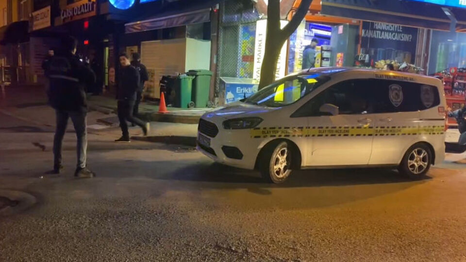 Aracı bilerek üstlerine sürdü