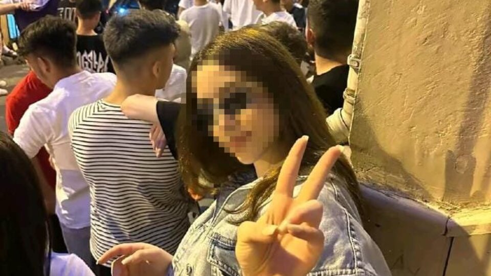 Erkek arkadaşı başından vurdu! Hastane önüne bırakıp kaçtı