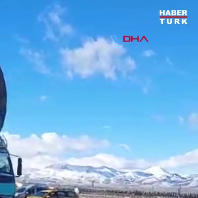 Erzurum'daki Gürcistan uçağı, 12 yıl sonra parçalanarak aprondan çıkarıldı
