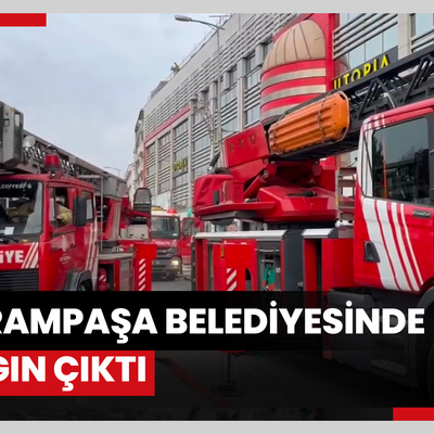 Bayrampaşa Belediyesin de çıkan yangına itfaiye müdahale ediyor