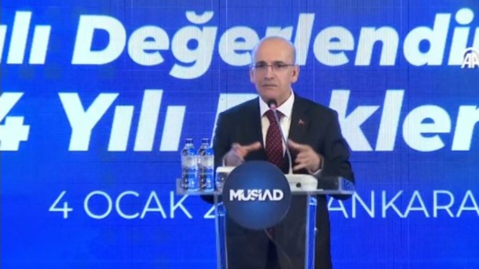 Bakan Şimşek'ten büyüme ve enflasyon açıklaması
