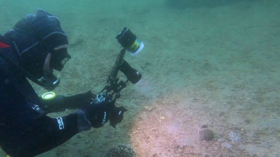 6 litre deniz suyunu filtreliyorlar!