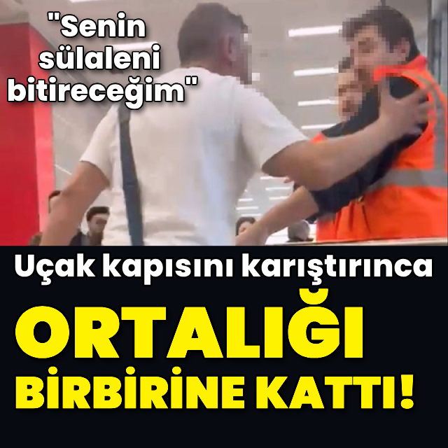 Uçak kapısını karıştırınca ortalığı birbirine kattı