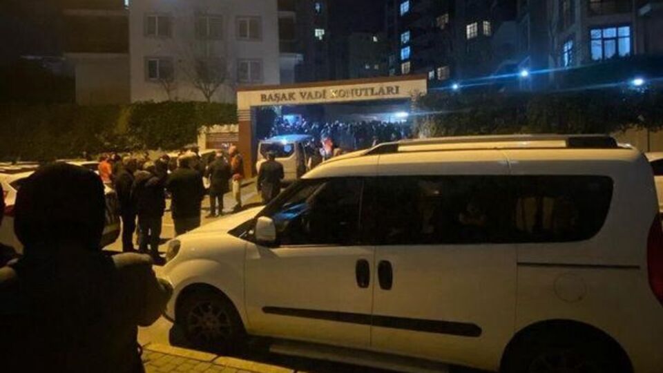 Site otoparkında silahlı saldırıya uğrayan iş adamı öldü