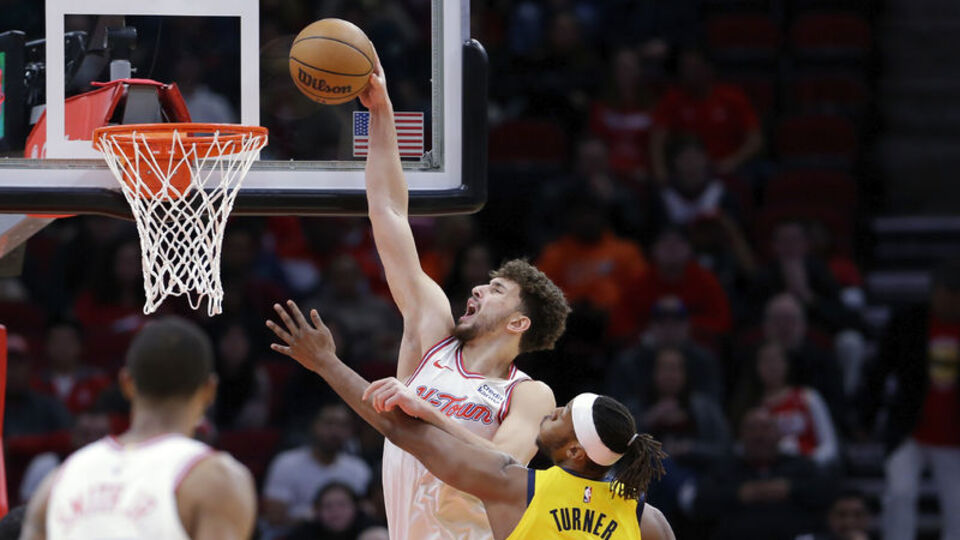 Üç büyüklerden Alperen'e destek