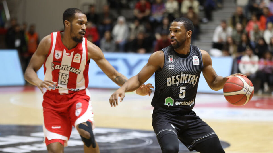 Beşiktaş son periyotta güldü!