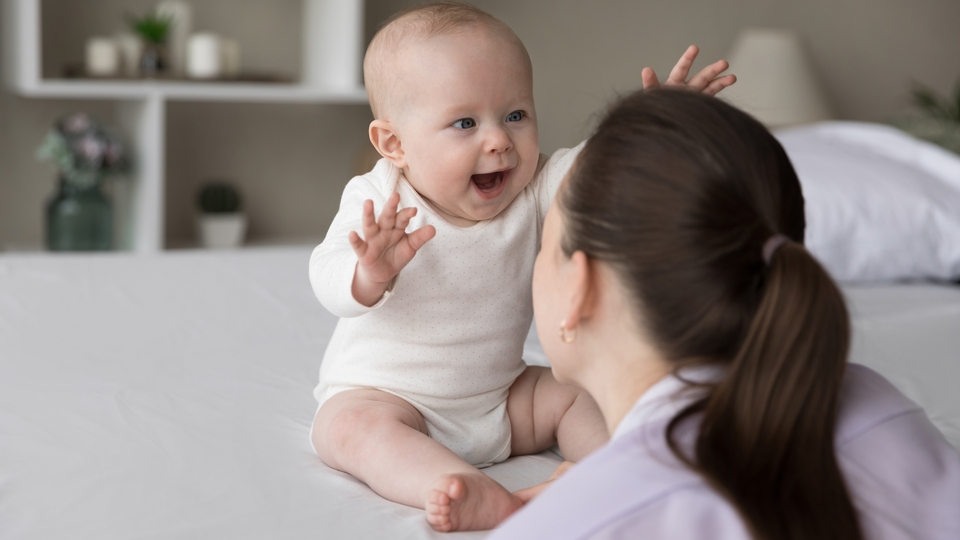 Konuşkan bir ailede yaşayan çocuk daha şanslı!