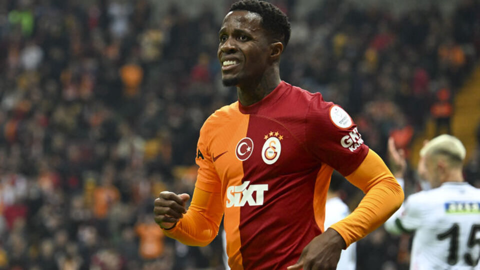 Wilfried Zaha'dan flaş paylaşım!