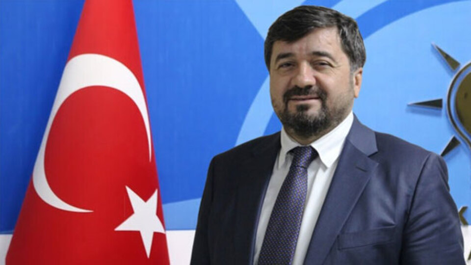 Aytekin Şenlikoğlu kimdir?