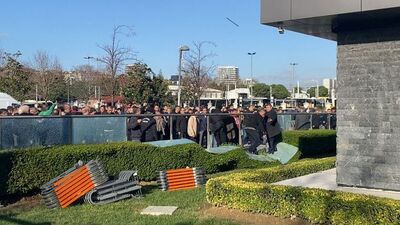 '8+1' taksicilerinden taşlı sopalı saldırı!