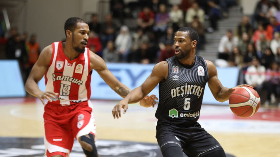 Beşiktaş Emlakjet, İtalya deplasmanında