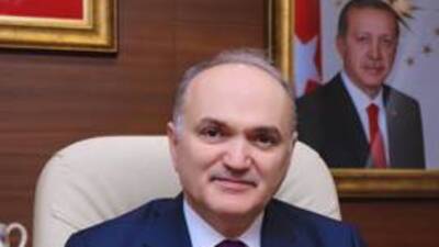 AK Parti Düzce Belediye Başkan adayı Faruk Özlü'nün hayatı