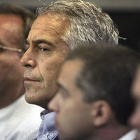 Dünya bu skandalı konuşuyor!