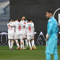 Sergen Yalçın'dan ilk galibiyet