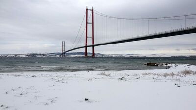 Batıda ayaz, doğuda kar, kuzey ve güneyde yağmur var