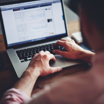 Bilgisayar başında uzun çalışma, diş sıkma nedeni!