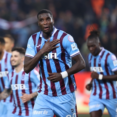 Fırtına evinde esti!