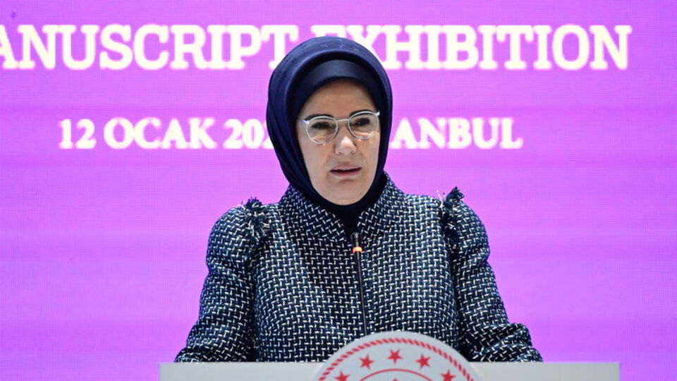 Emine Erdoğan Yazma Eserler Sergisini açtı