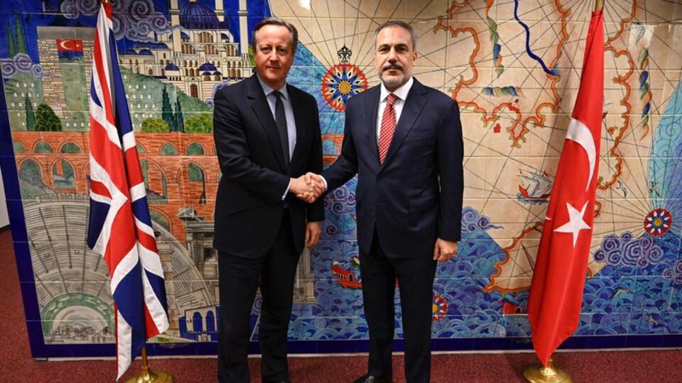 Bakan Fidan, Cameron'la görüştü