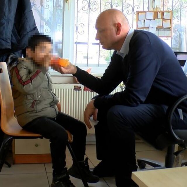  Son durakta fark edildi! Babaanne torununu otobüste unuttu!