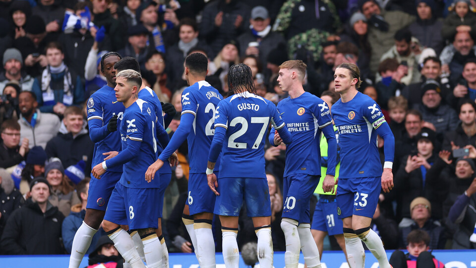 Chelsea 1 attı 3 aldı