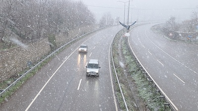 Yoğun kar yağışı, çığ ve buzlanma uyarısı!