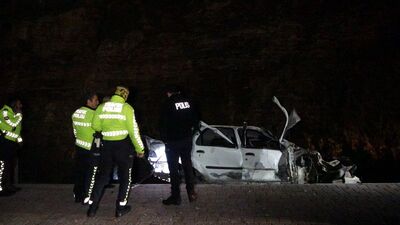 Otomobil şarampole devrildi: 2 ölü, 2 ağır yaralı