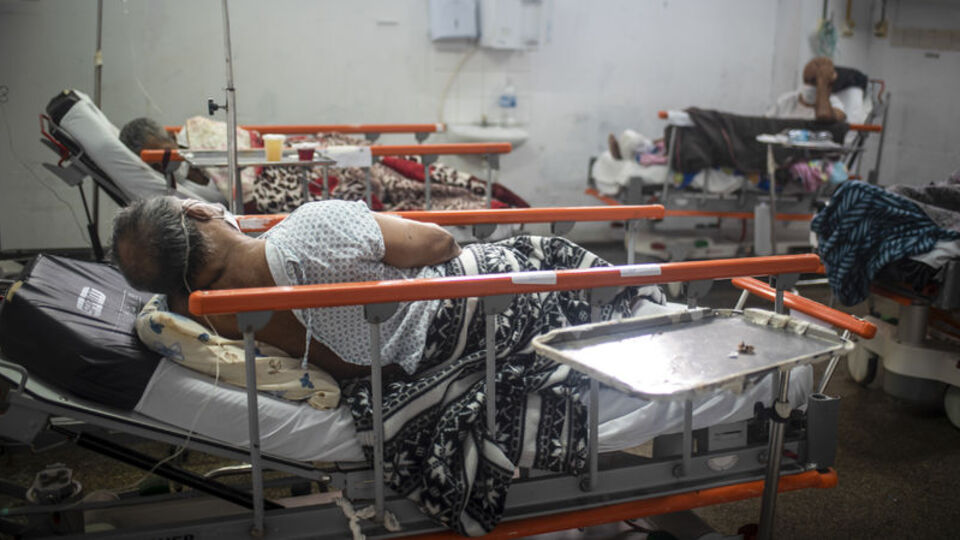 Yoğun bakım üniteleri doldu!