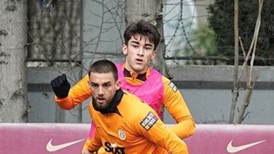 Aslan'da kupa mesaisi