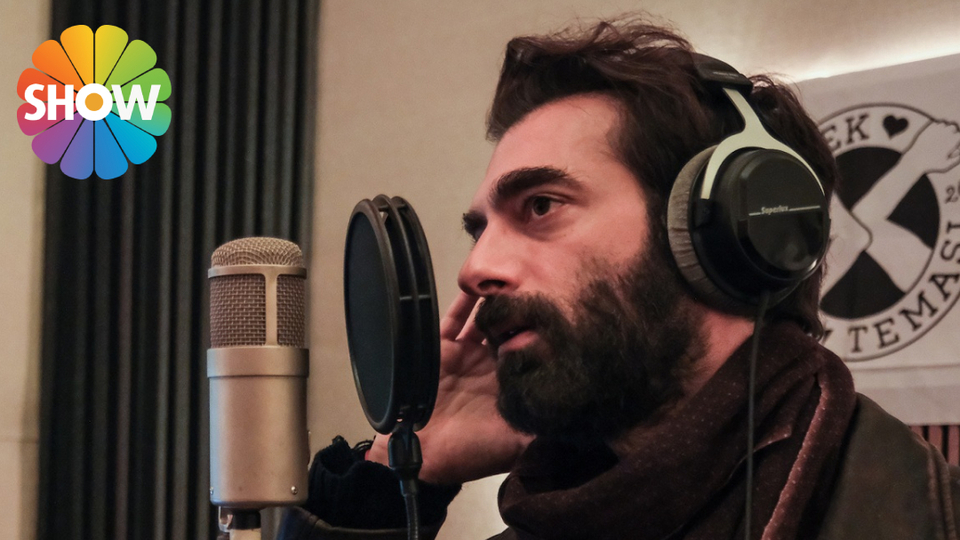 Şarkısı ilk kez 'Kara'da yayınlanacak