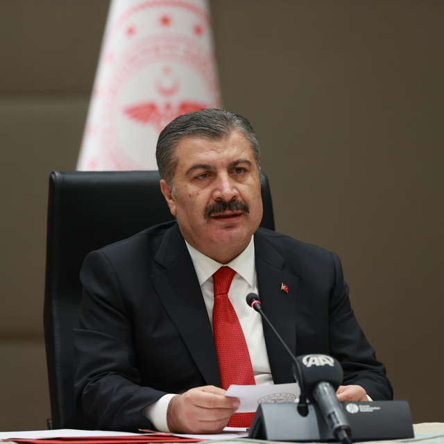  Bakan Koca yoğun bakımlardaki doluluk oranını paylaştı