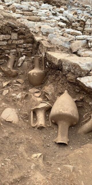  Amos Antik Kenti'nde 10 amfora bulundu