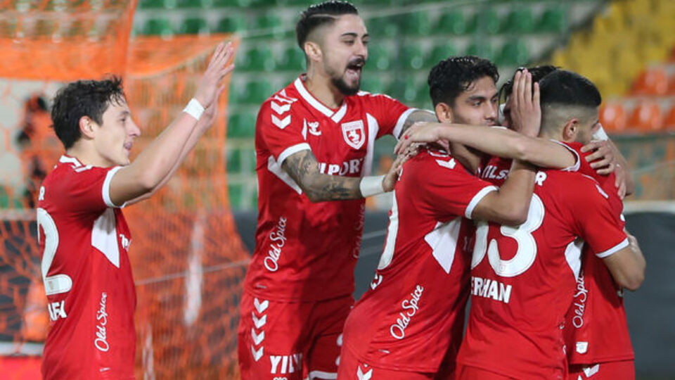 Samsunspor deplasmanda turladı